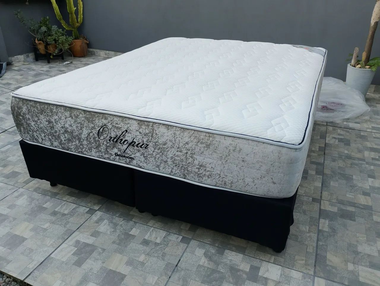 Excelente cama box queen size Ortophur Ortobom  - Foto 4