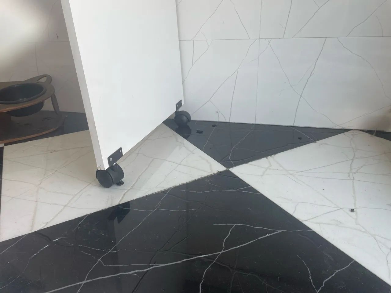 MESA DE COMPUTADOR BARATA EM PERFEITO ESTADO - Foto 2