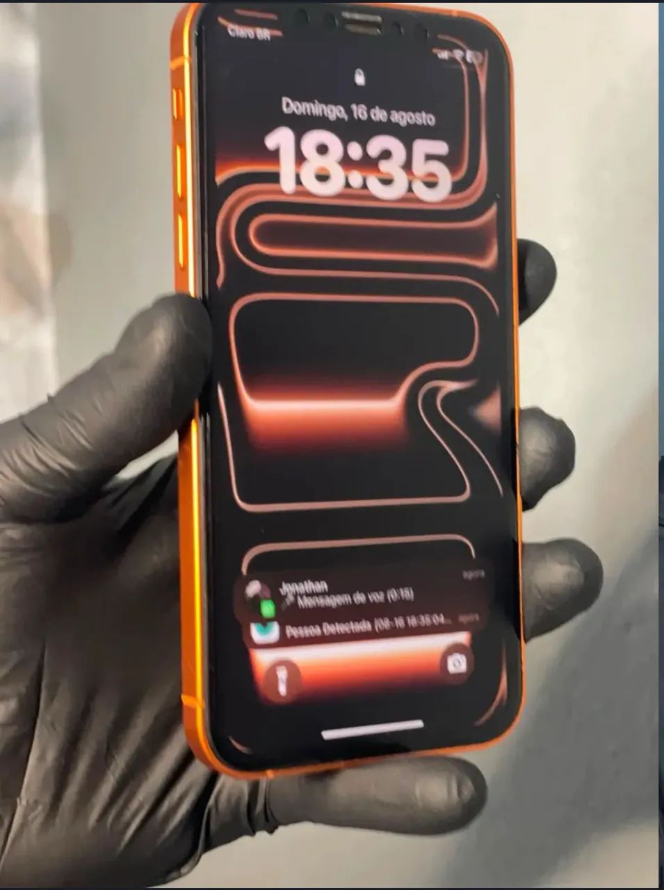 iPhone XR 128gb na carcaça do 17 pro - Celulares e Smartphones