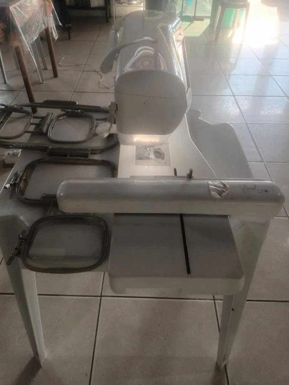 Máquina de bordar  - Foto 5