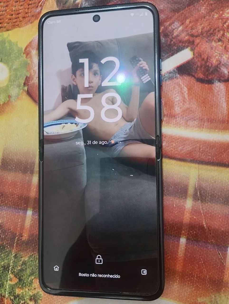 Motorola razr 60 ,256 GB - Foto 5