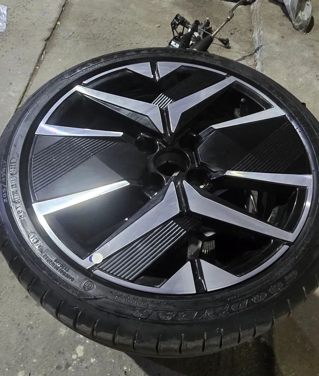 Jogo roda 208 GT