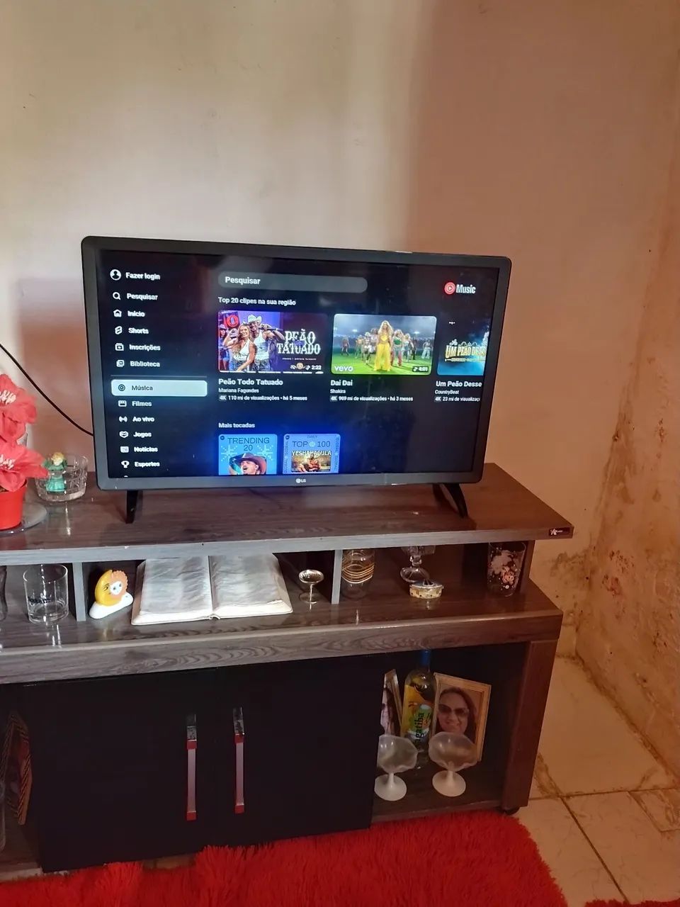 Vendo essa tv smart de 32 polegadas funcionando perfeitamente da LG  - Foto 5