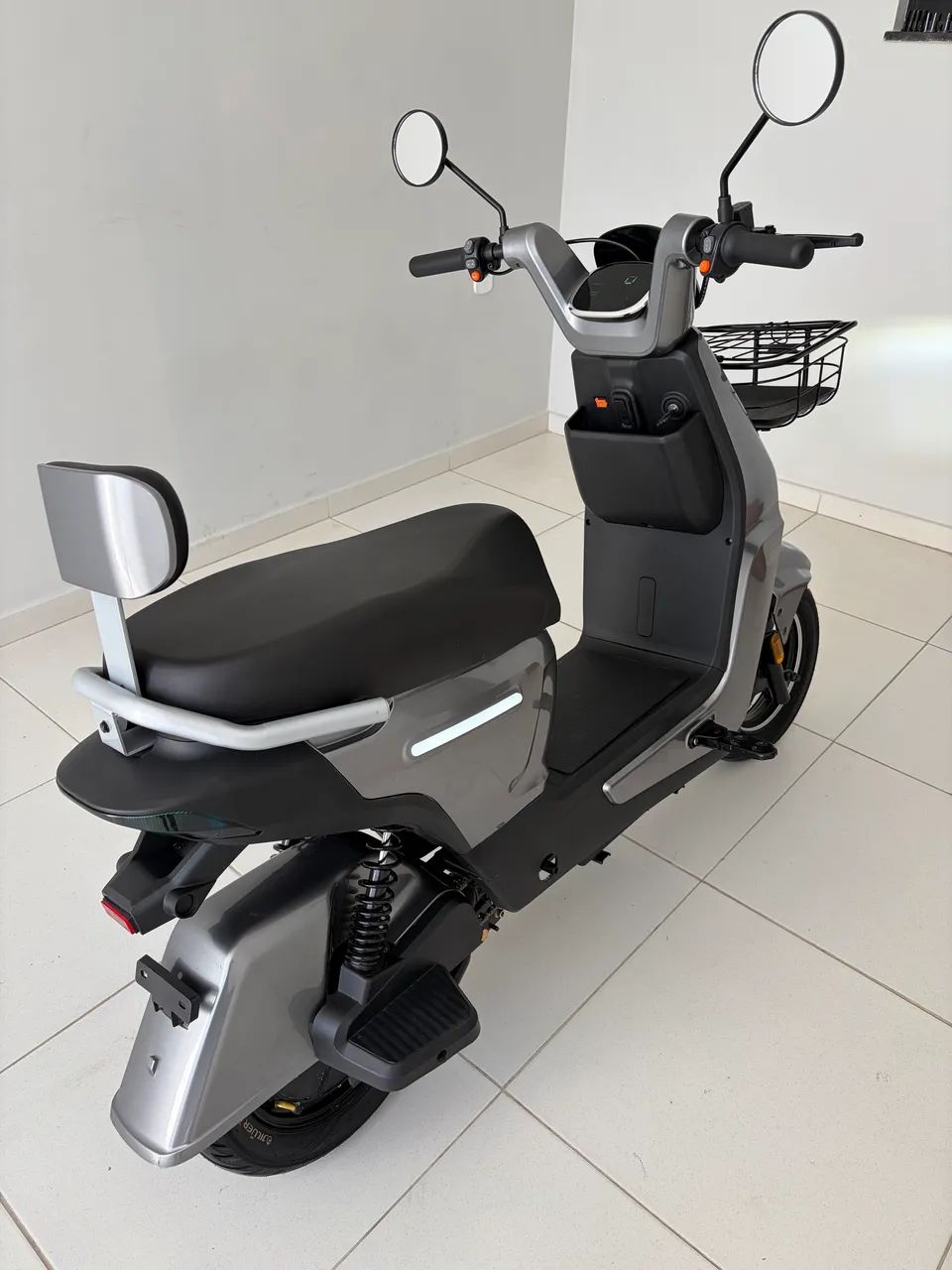 Motinha elétrica zero km 1000 watts bateria de lítio  com Bluetooth vem com nota fiscal  - Foto 5