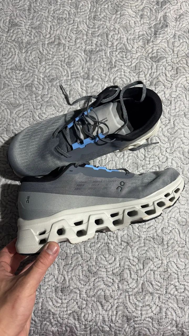on cloudmonster 3 - Foto 3
