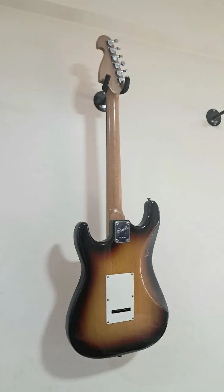 Guitarra Strato Tagima Regulada + Capa - Foto 2