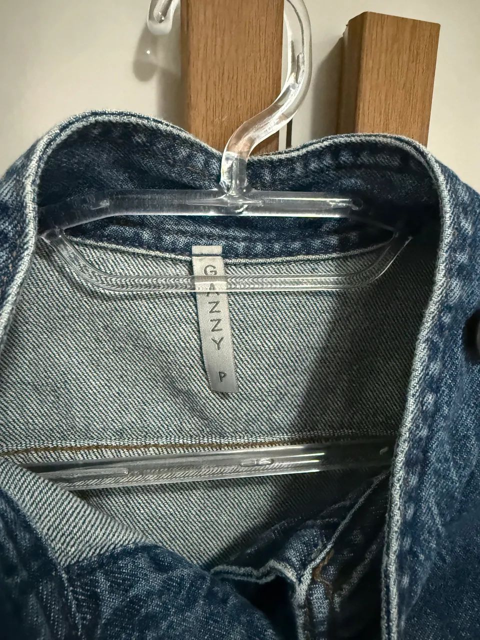 Jaqueta Jeans usada - TAM P - 40,00 - Foto 4