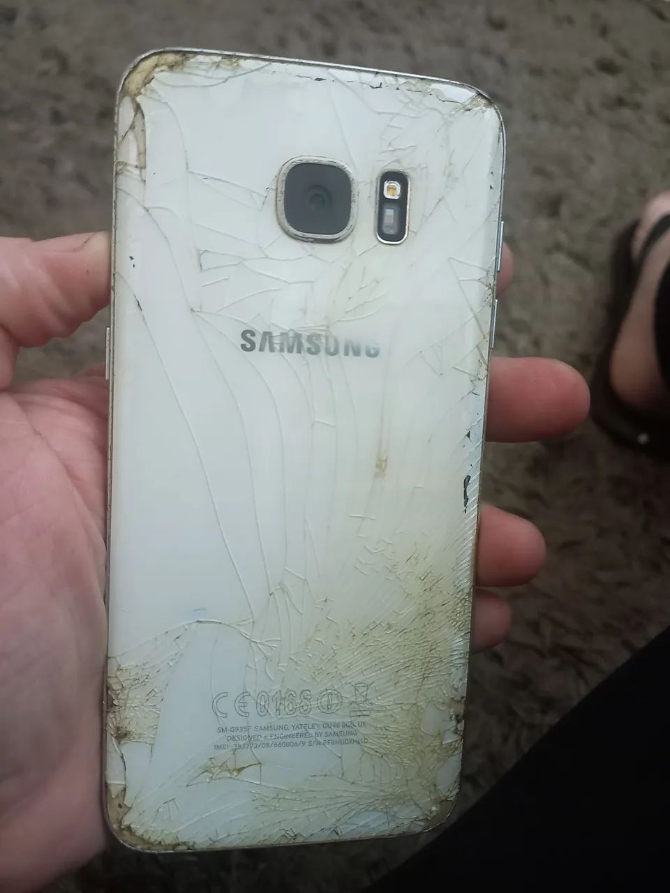 aSung S7 Edge para peças ou conserto. - Foto 3