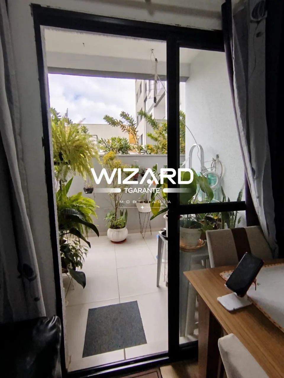 Excelente apartamento com 60 m² de área útil e uma sacada ampla e diferenciada - Foto 4