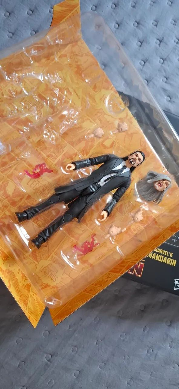 FIGURA MARVEL LS IRON MAN E MANDARIN - Foto 5
