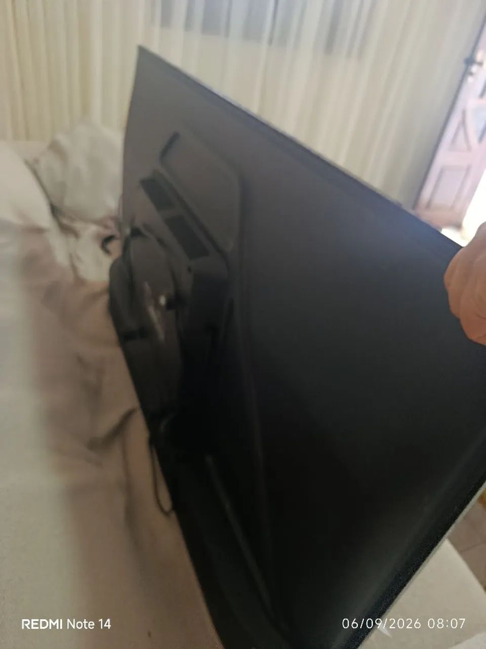 Tv de 43 polegadas com defeito  - Foto 4
