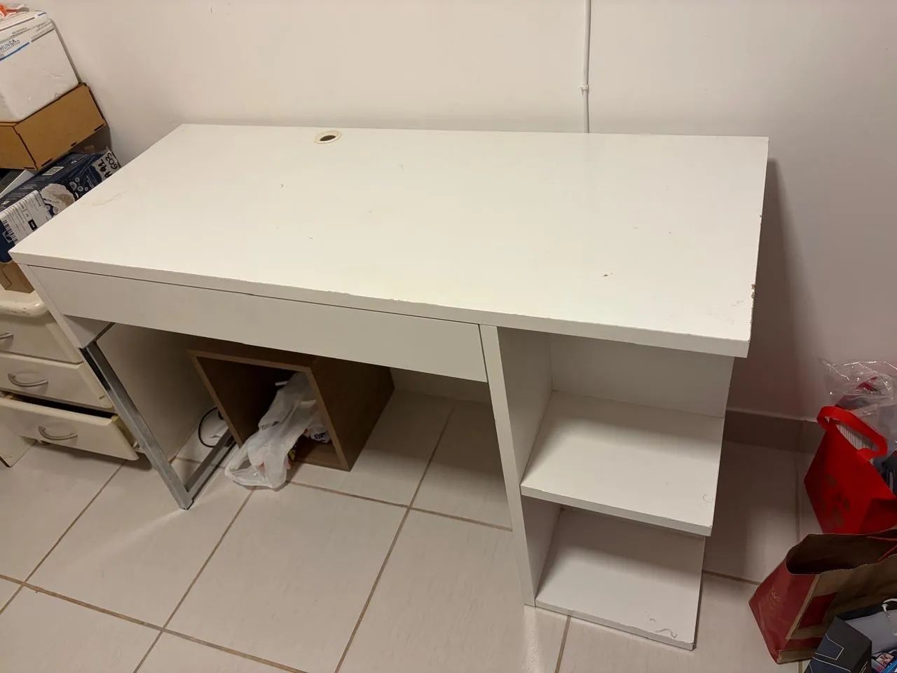 Escrivaninha branca  - Foto 2