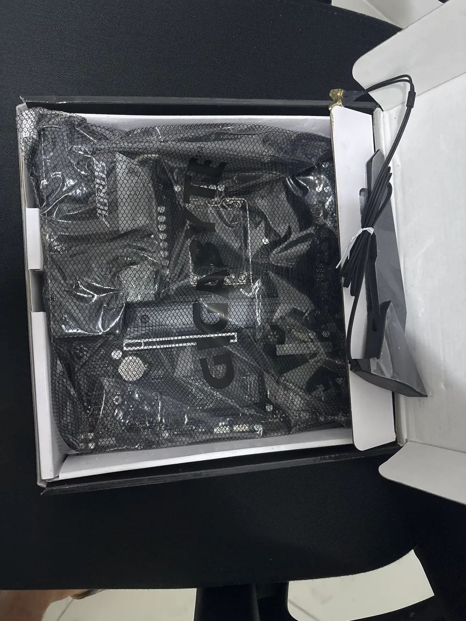 Placa mãe B760M AORUS PRO AX DDR5 WIRELESS INTEL - Foto 2