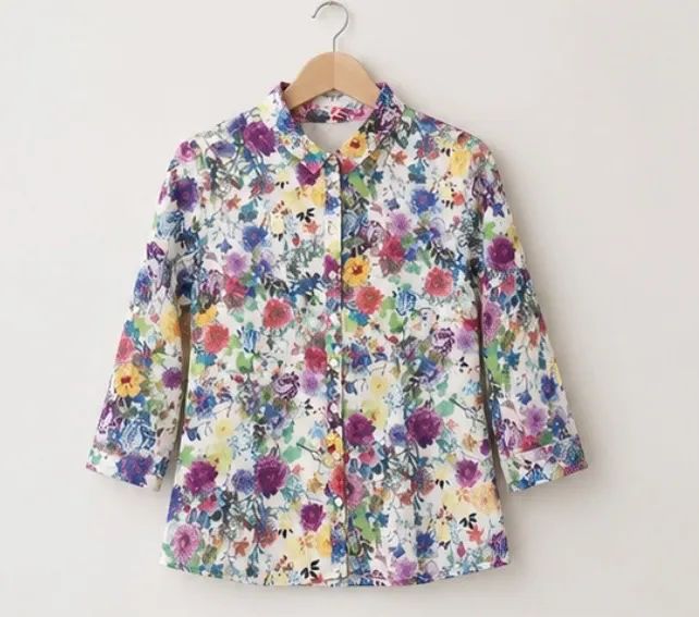 camisa florida de cetim 