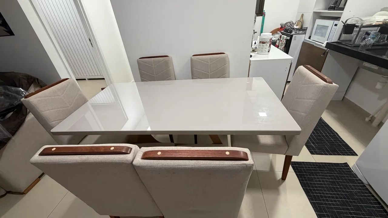 Mesa de jantar e  seis cadeiras - Foto 2