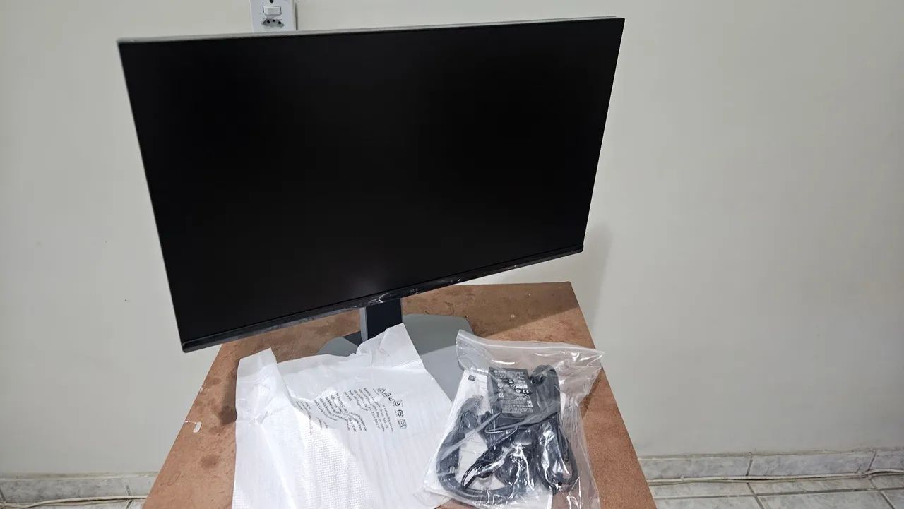 Monitor Tcl 25 polegadas Qled novo com nota  - Foto 2