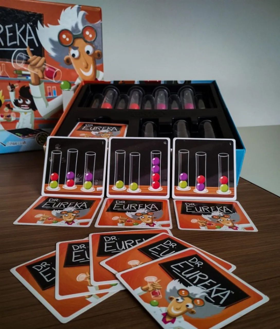 Dr. Eureka - jogo boardgame - Foto 4