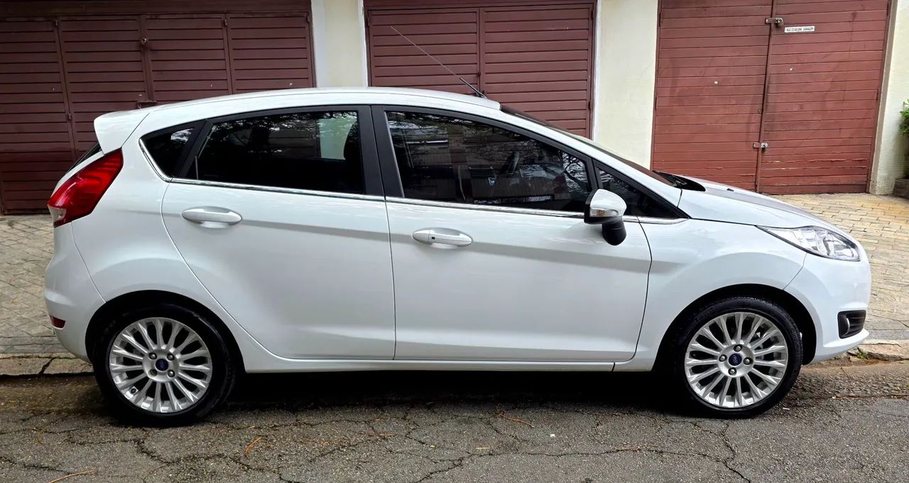 Ford Fiesta TIT./TIT.Plus 1.6 16V Flex Aut., foto 8 de 14