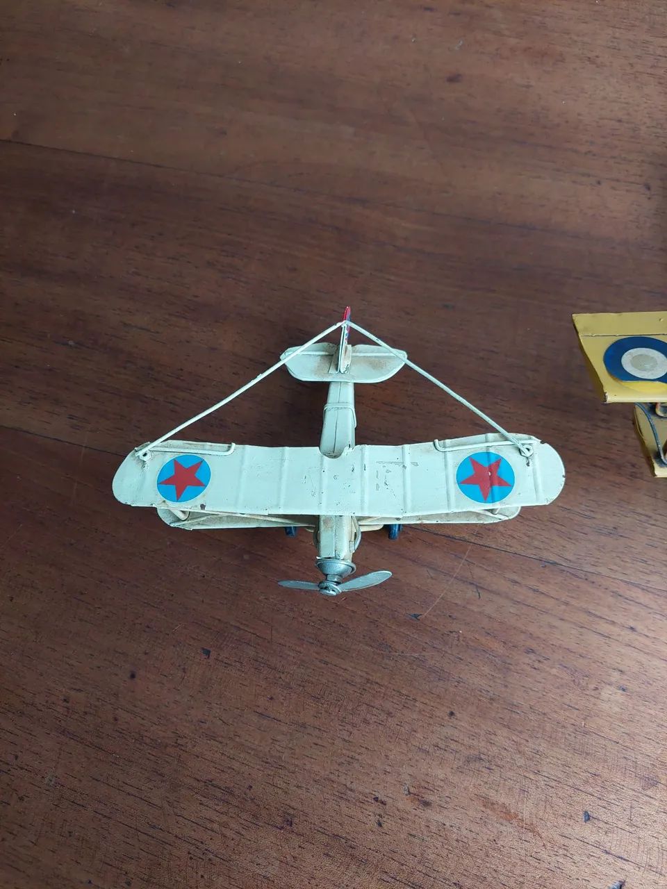 Miniatura Dois biplanos, amarelo e branco: - Foto 2