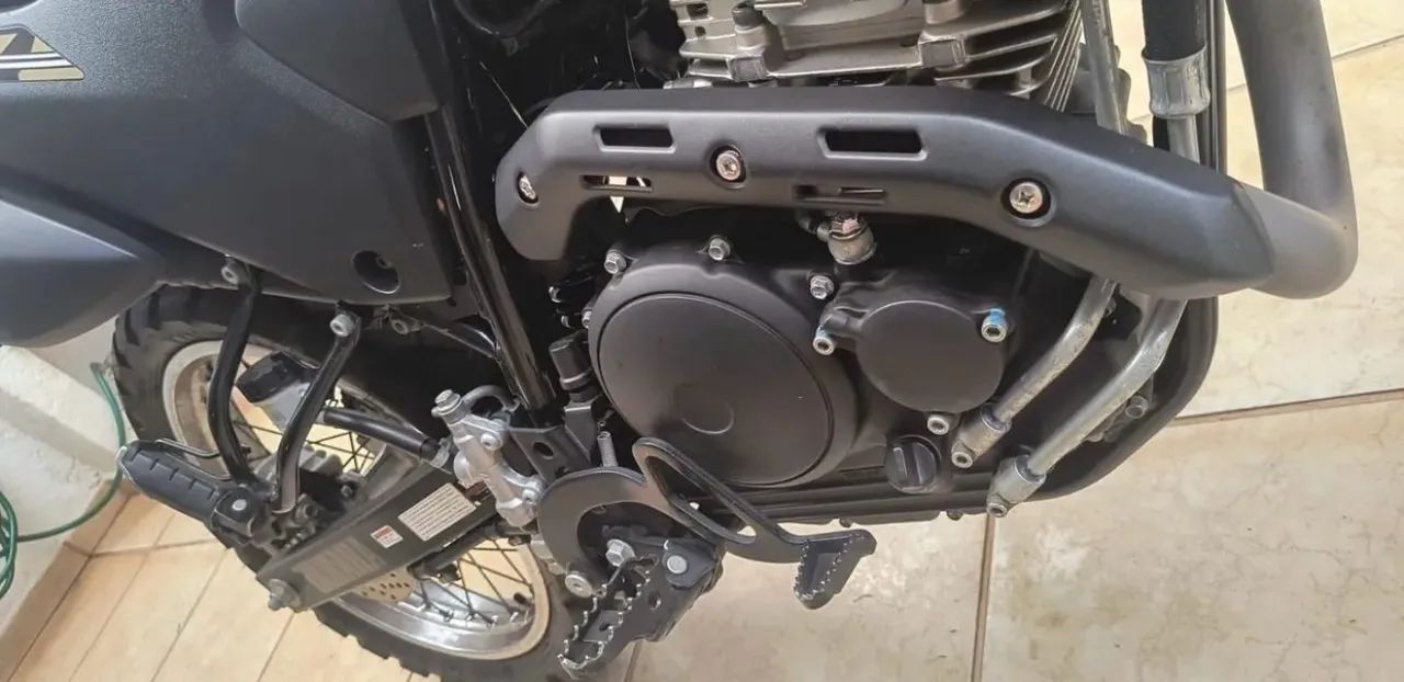 XTZ 250 Lander - Foto 4