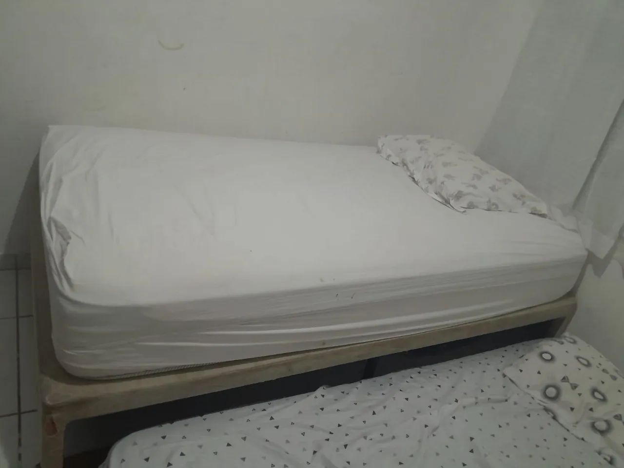 Cama solteirão nova