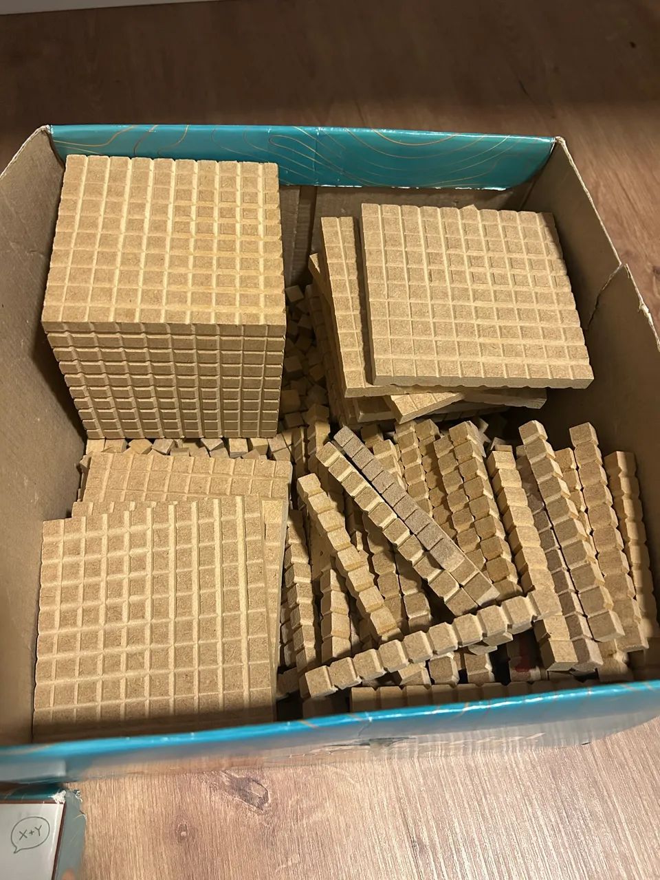 Material dourado 611 peças  - Foto 2