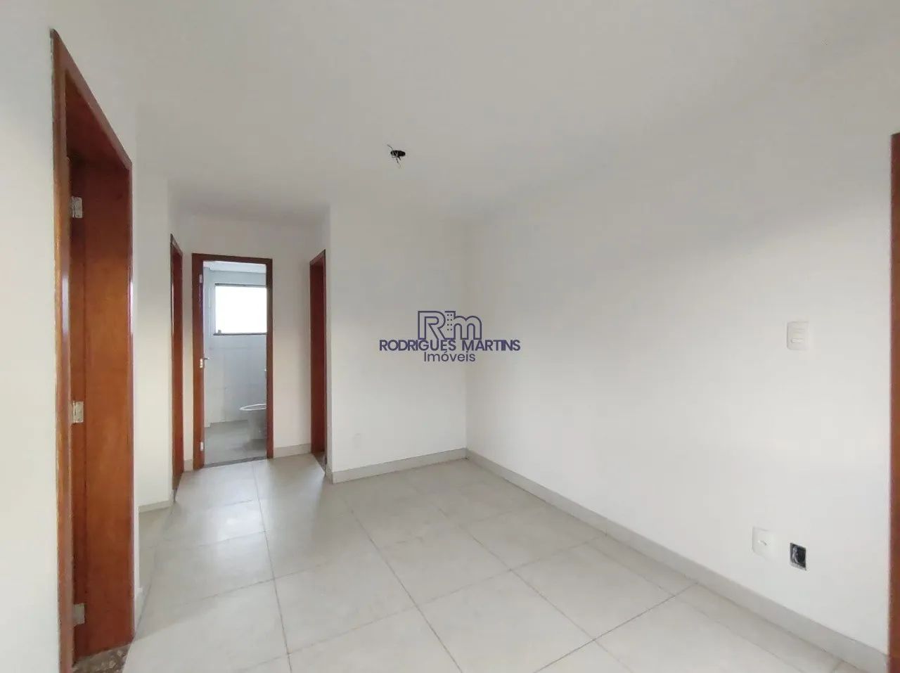 APARTAMENTO 02 QUARTOS BAIRRO GLÓRIA