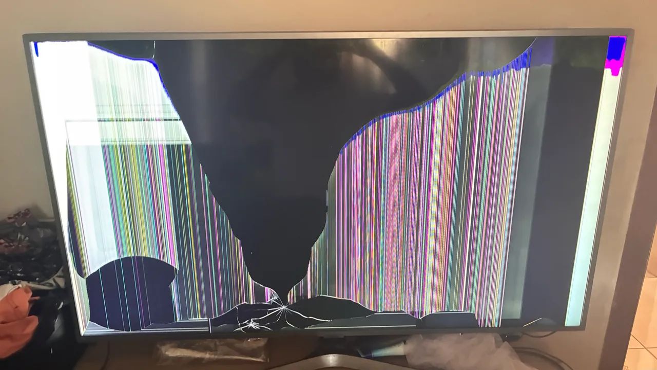 monitor smart 50 polegadas com dano no display