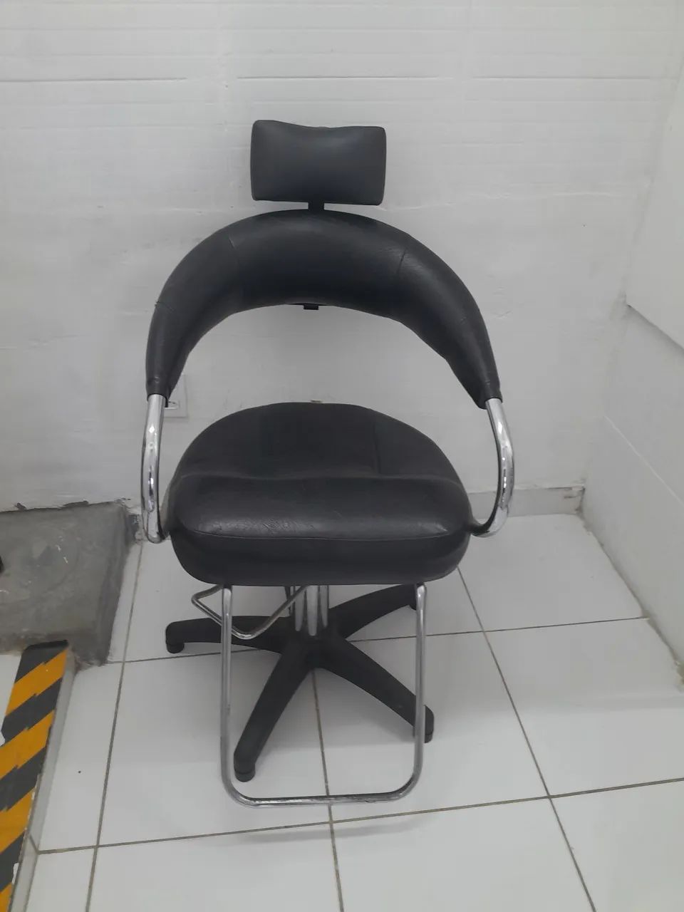 Cadeira de cabeleireiro de couro 