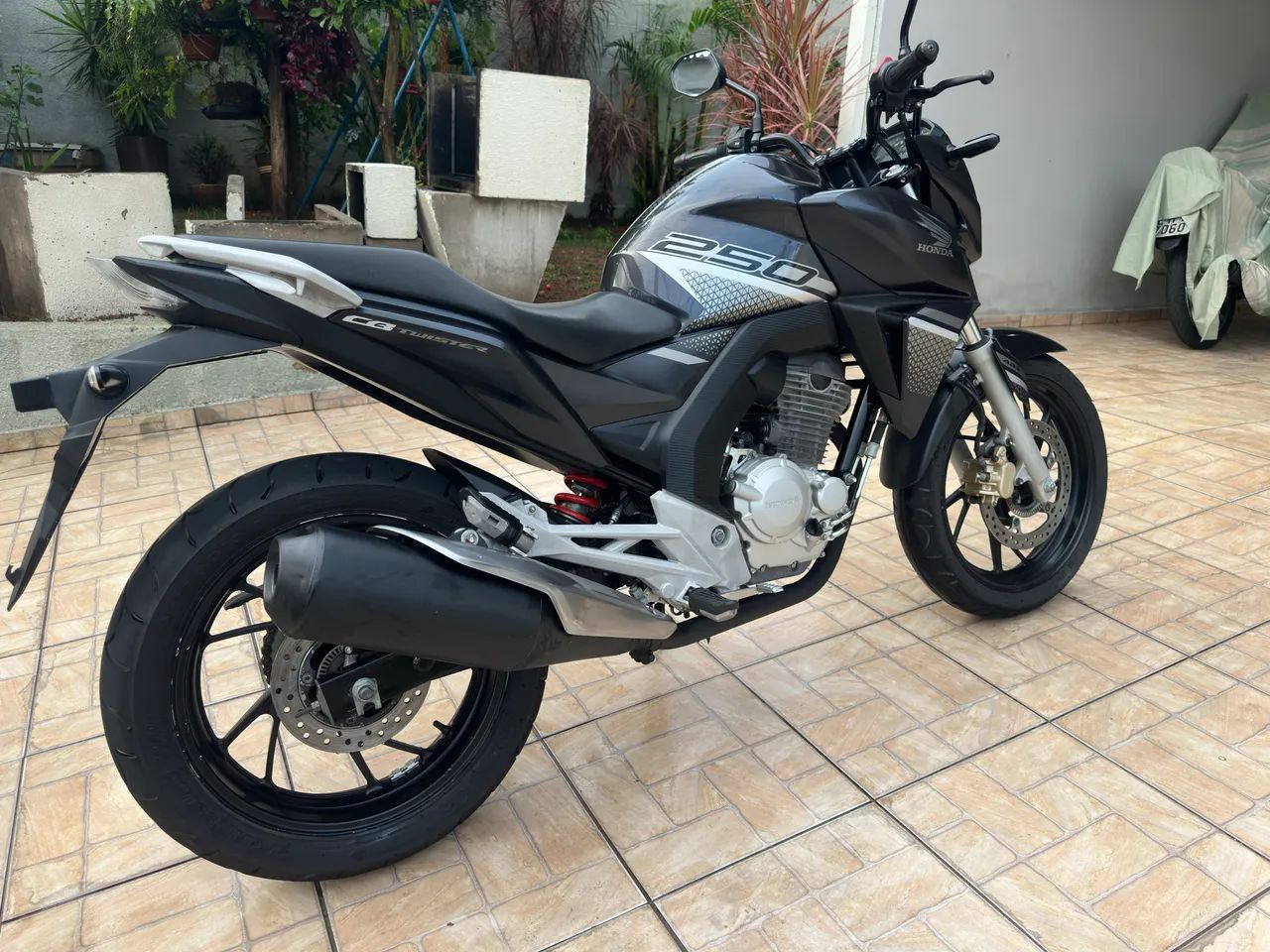 Vendo Cb250 Twister.  - Foto 5