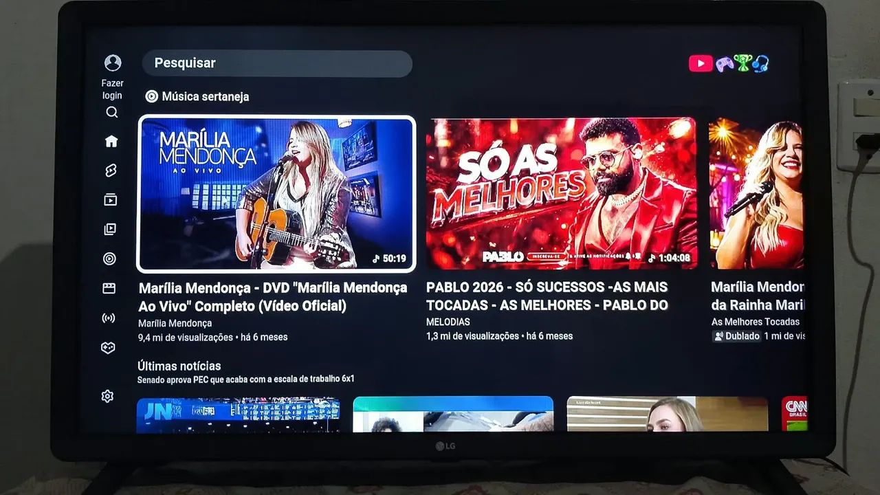 Vendo tv 32 lg polegadas smart em perfeito estado 