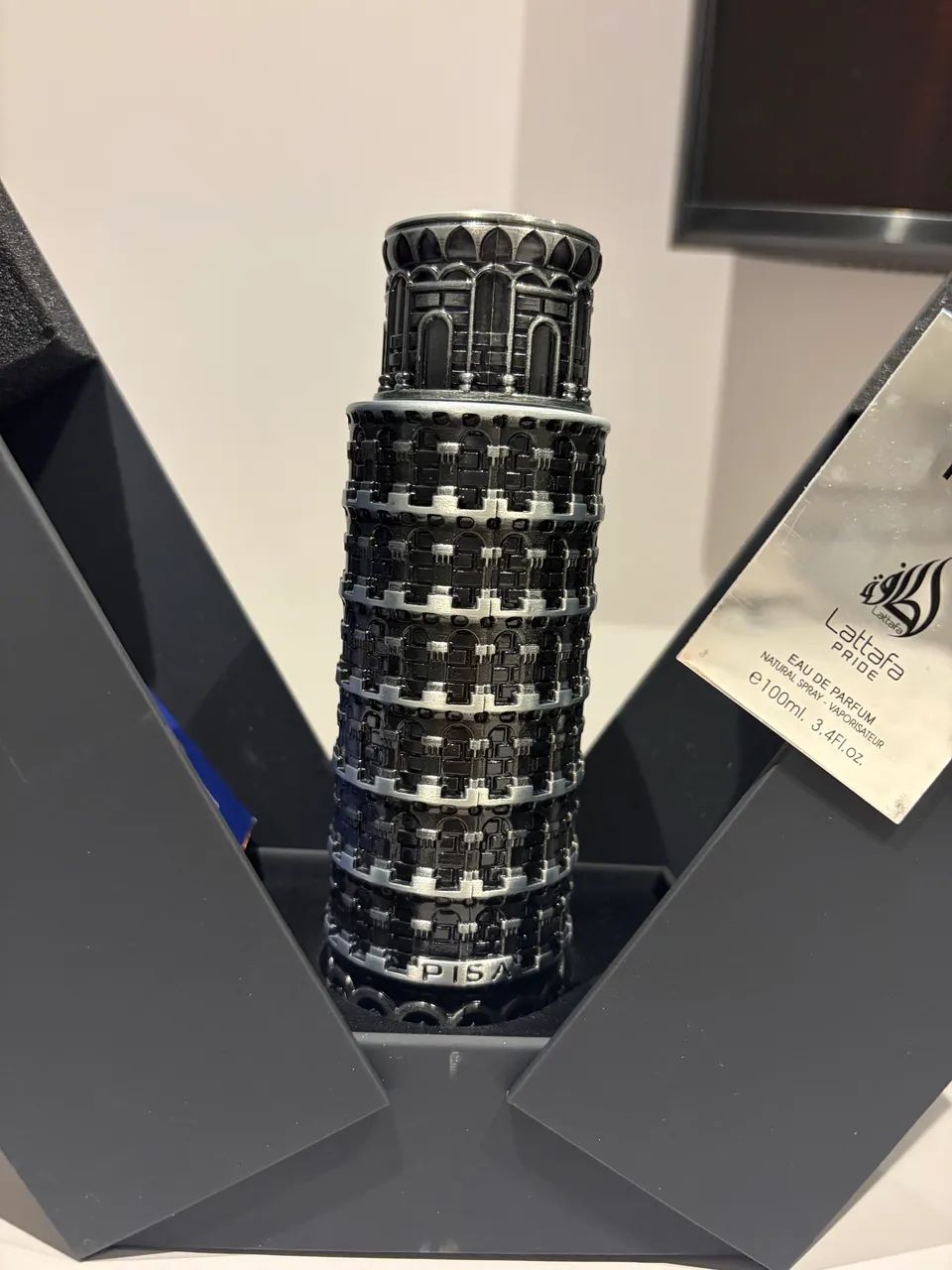 Lattafa PISA eau de parfum 