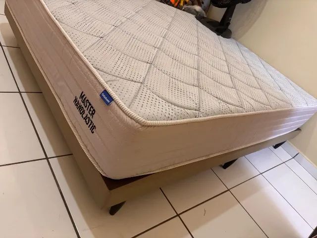 Vendo base de cama casal e colchão, ambos da marca Ortobom - Foto 5