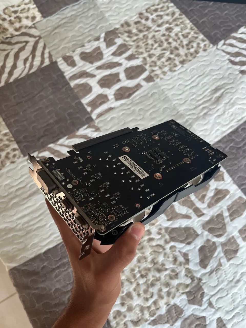 Gtx 1660s Revenger - Foto 3