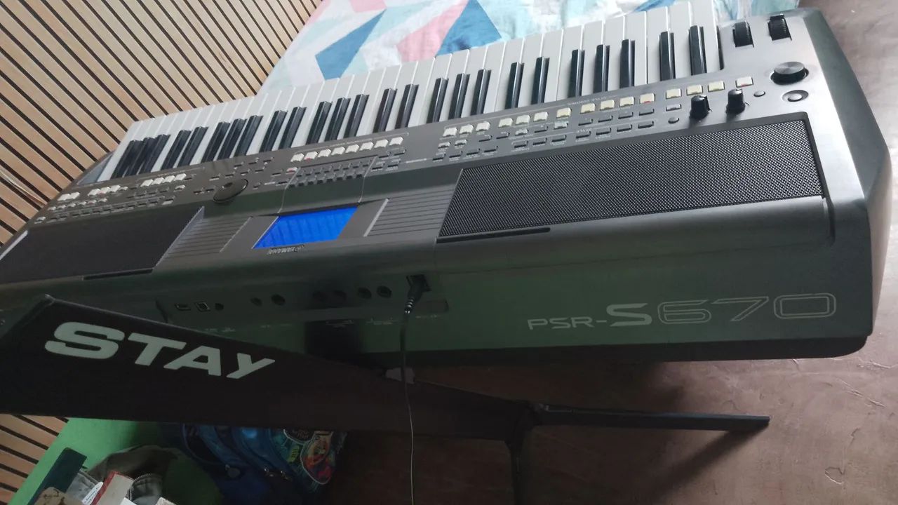Vendo teclado Yamaha psr 670  - Foto 4