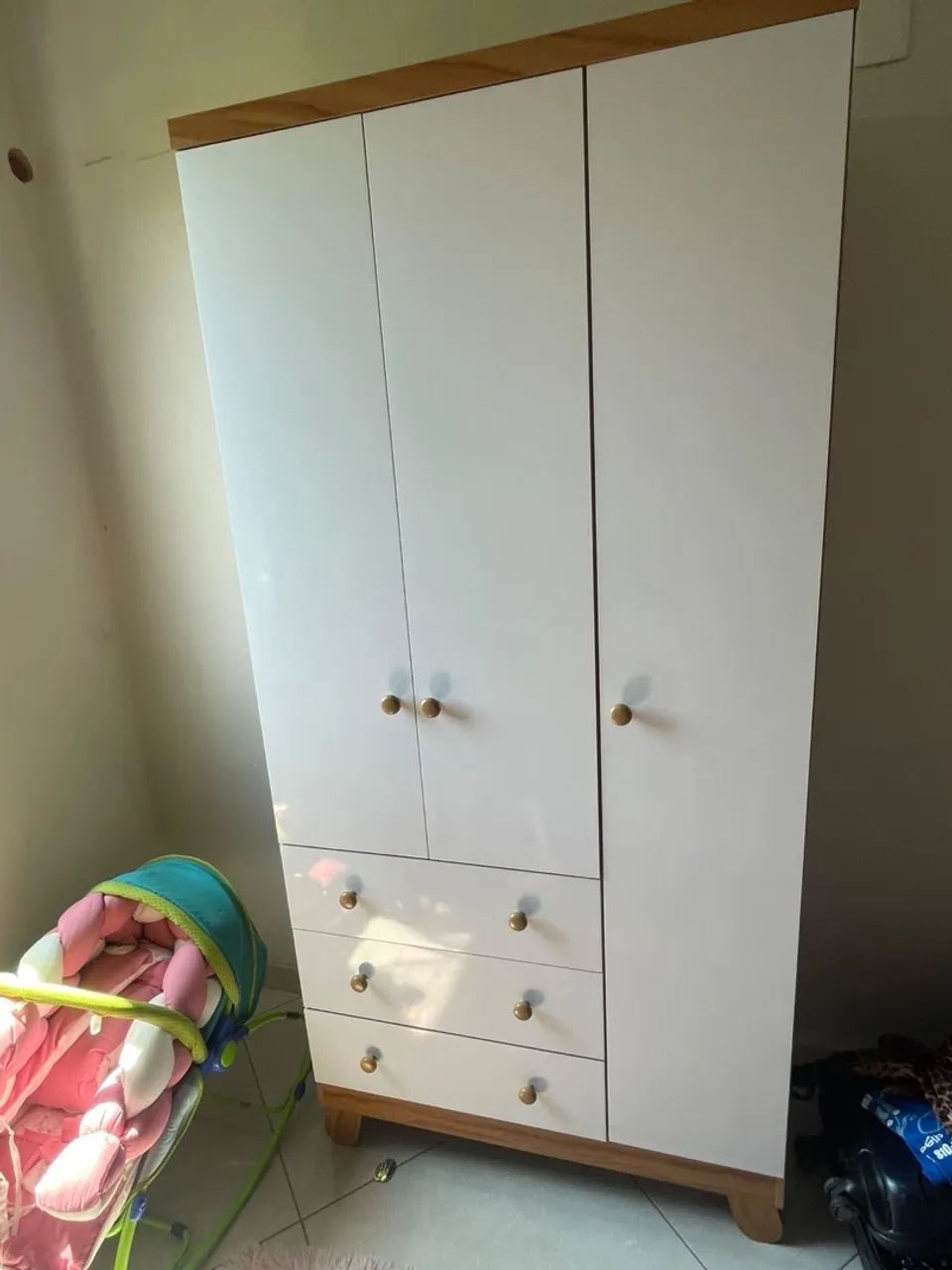 Guarda roupas infantil 