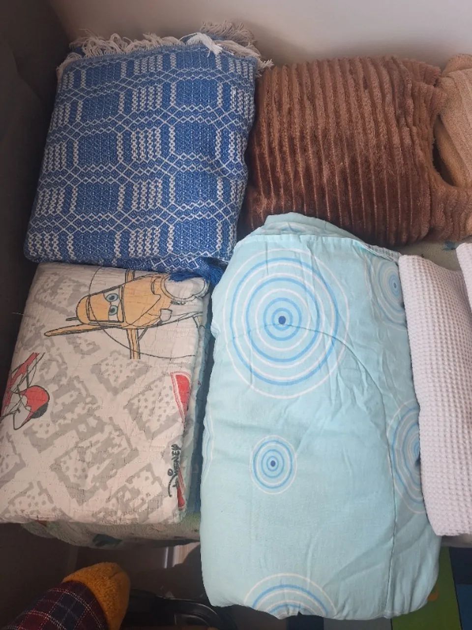 Vendo combo com várias cobertas e colchas de cama casal e solteiro - Foto 3