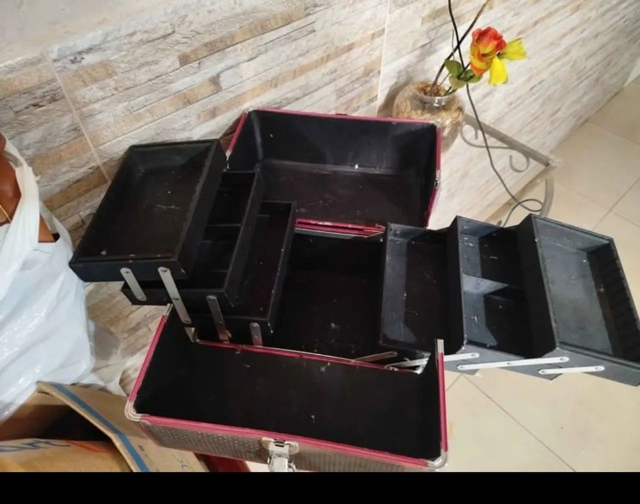 Frasqueira para maquiagem  - Foto 2