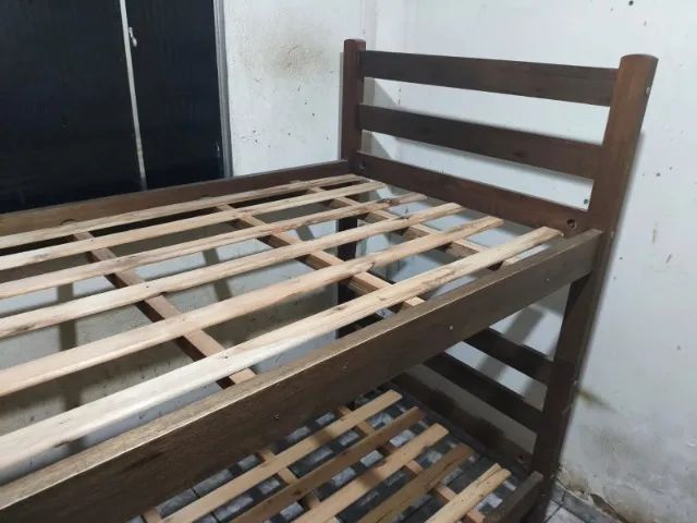 Cama beliche em madeira - Foto 2