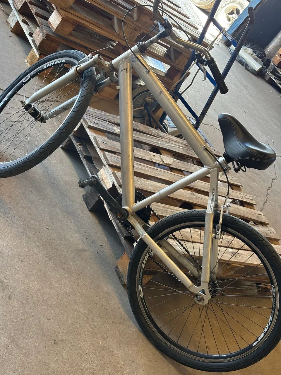 Bicicleta aro 26 - Foto 5