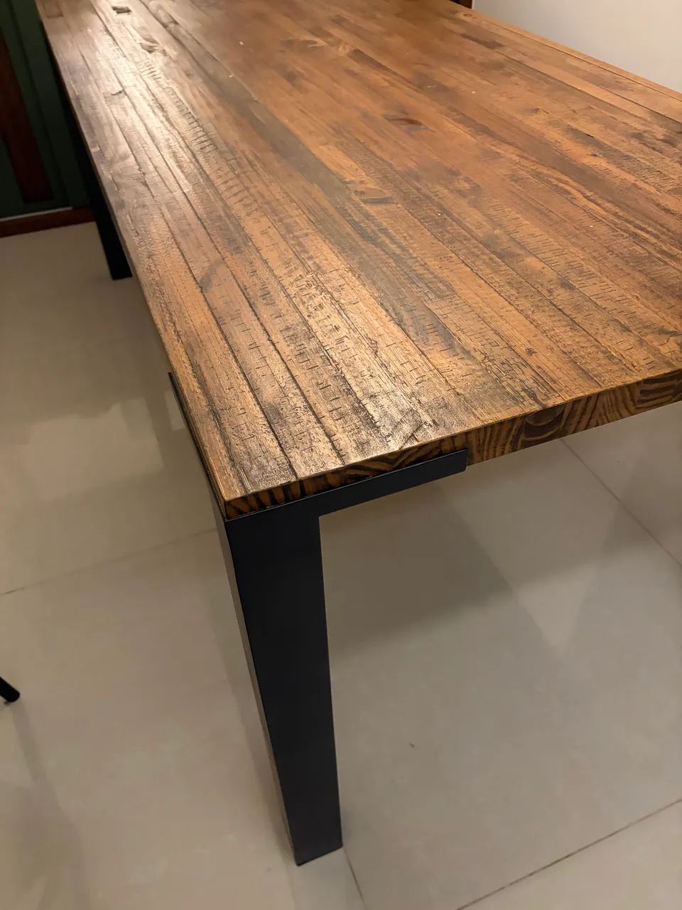 Mesa em madeira maciça  - Foto 2