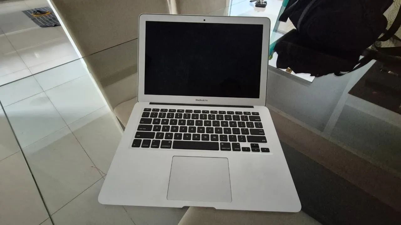 Macbook Air seminovo - Foto 3