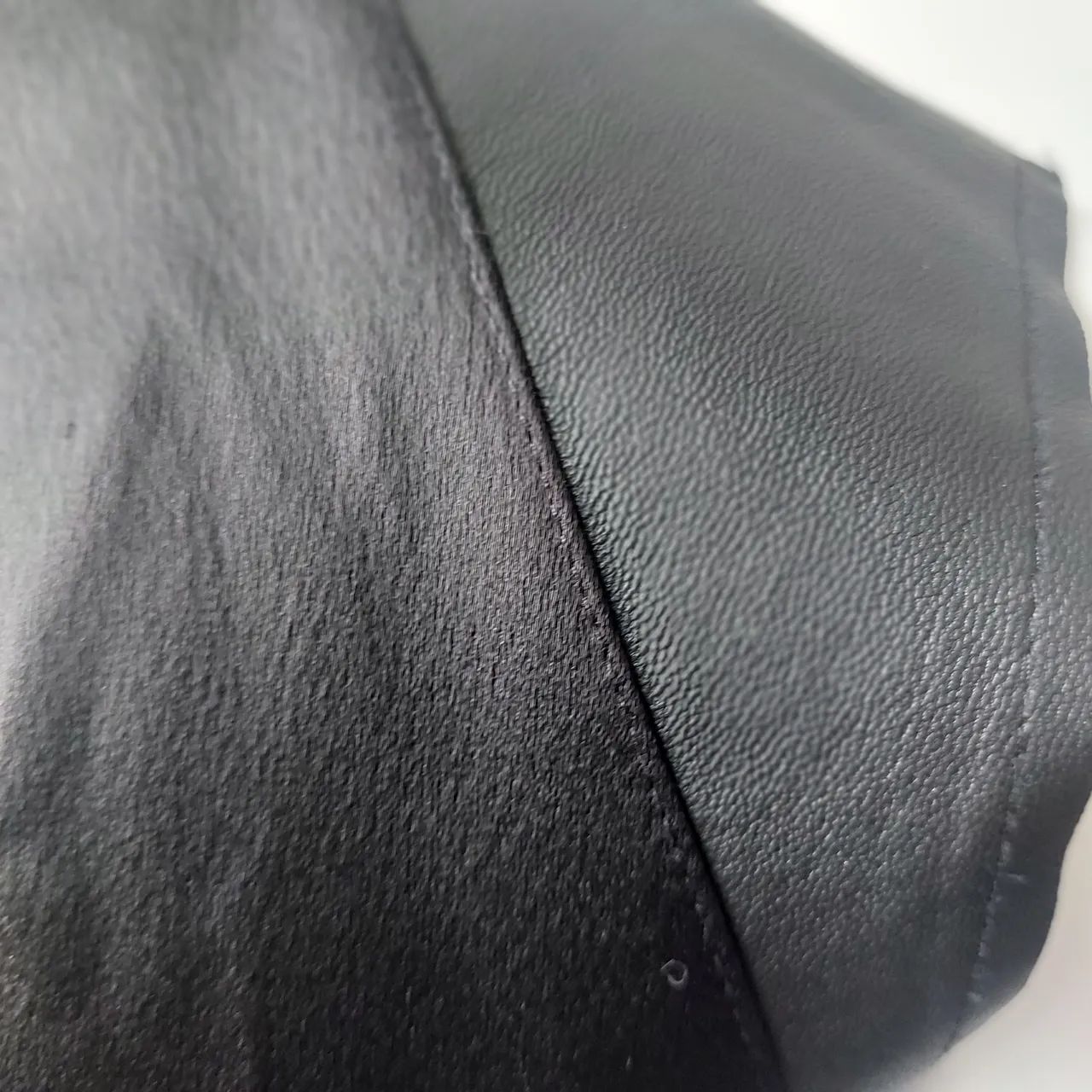 MAISON REVOLTA blusa 100% couro - Foto 4