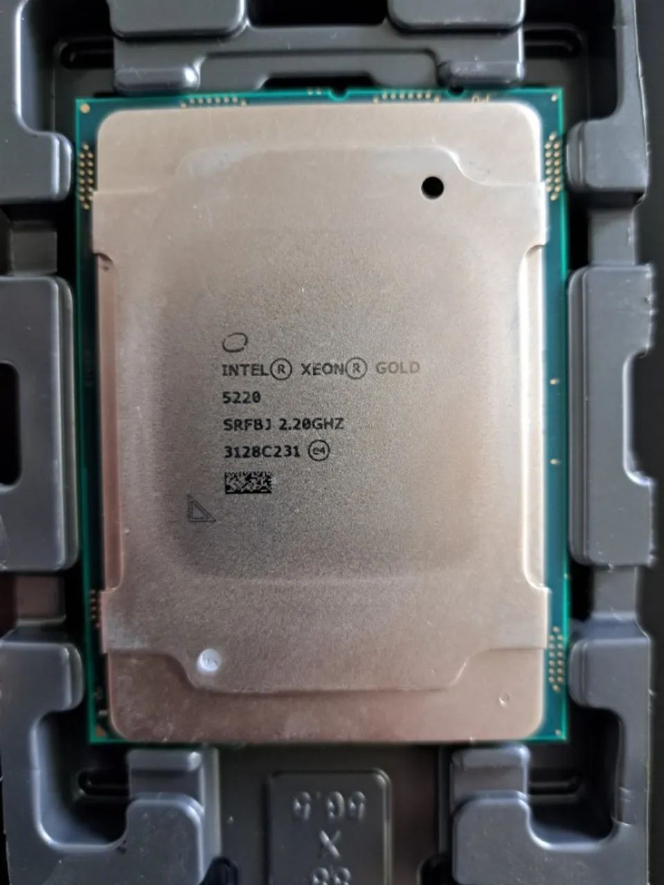 Processador Intel Xeon Gold 5220 18 Cores 36 threads - Foto 2