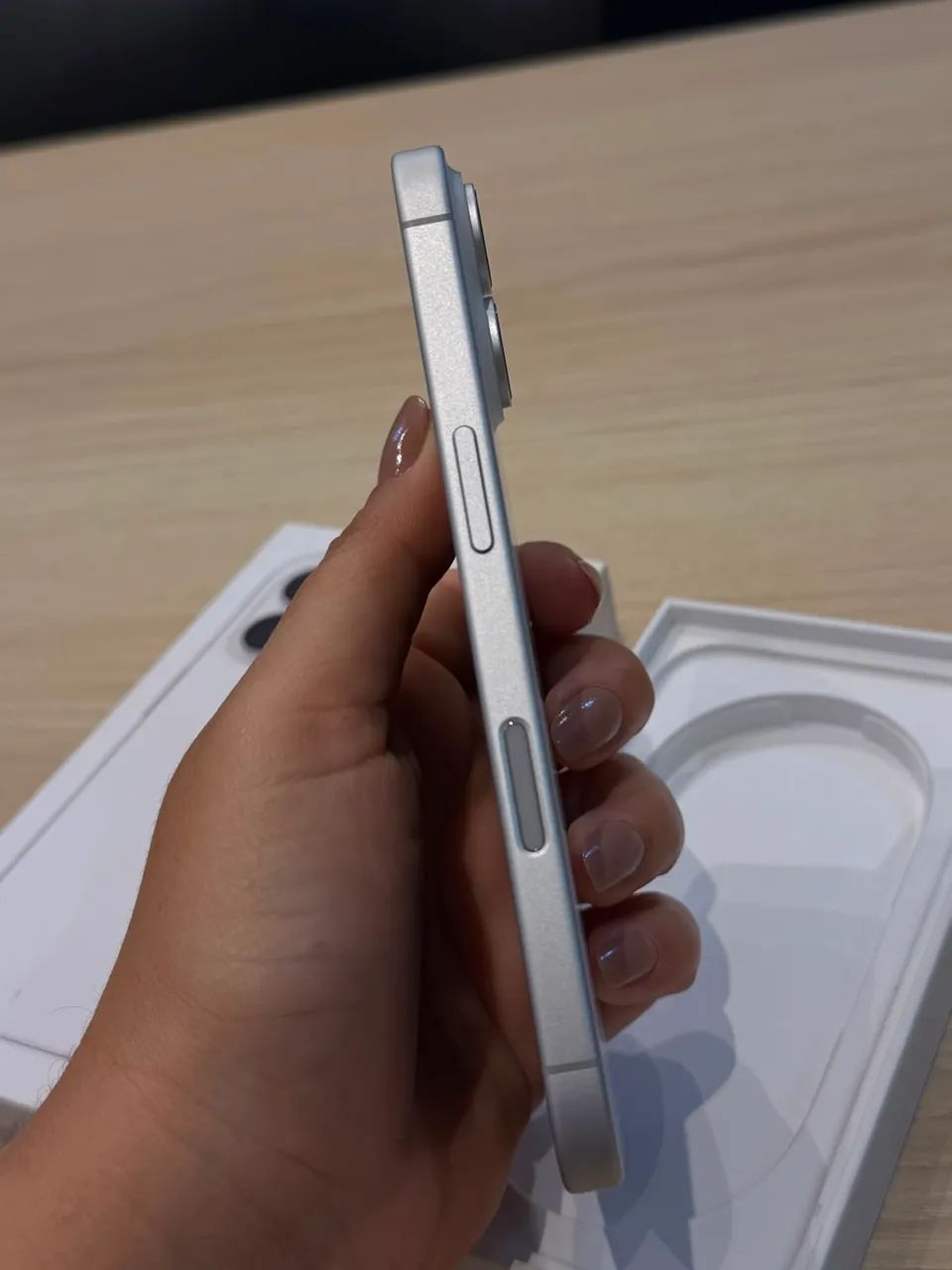 Iphone 16 126 3 meses de uso  - Foto 2