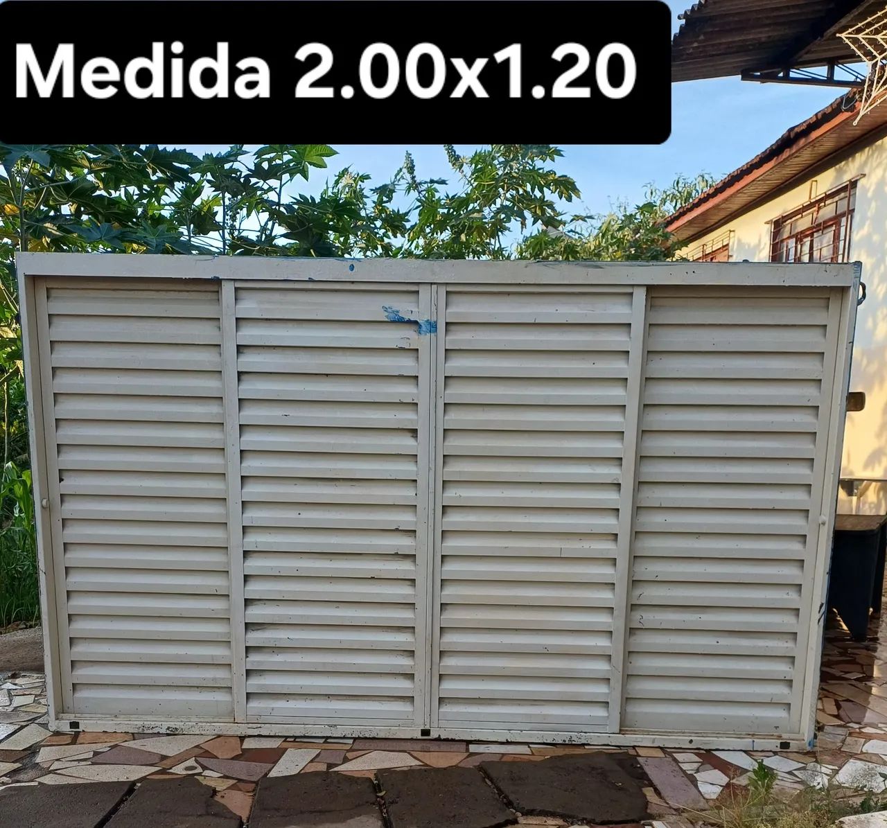 Janela medida 2.00x1.20. 432958924485437442