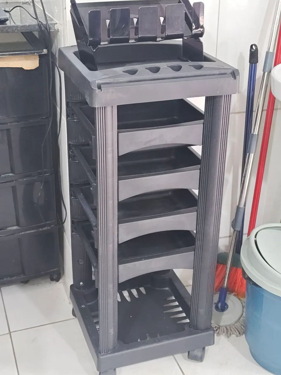 Carrinho auxiliar multiuso 