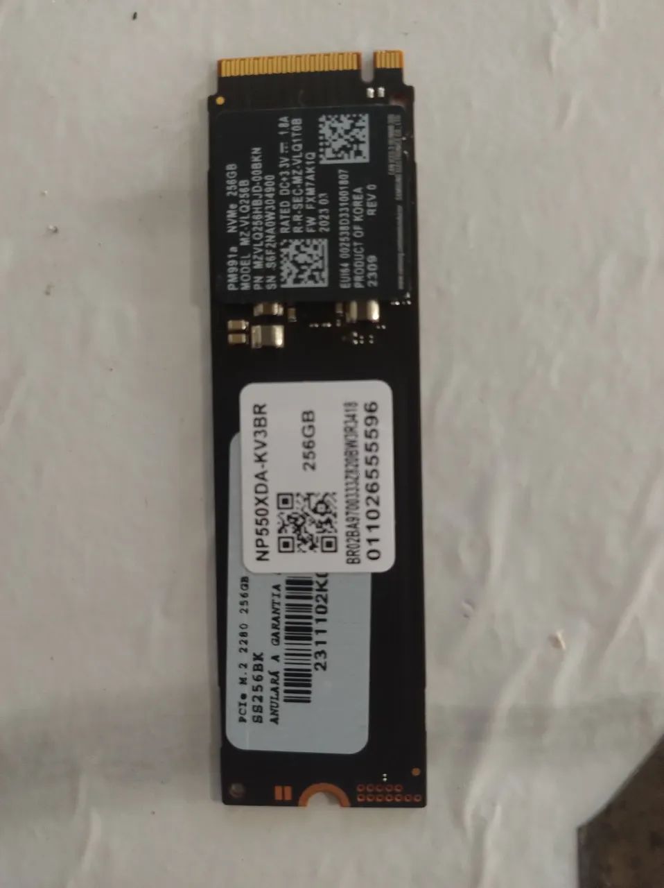 SSD nvme 256 gigas com Win 10 