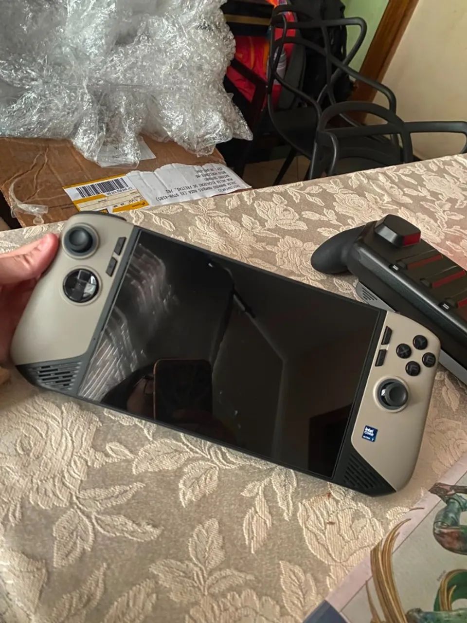 MSI Claw 8 AI+ Intel 