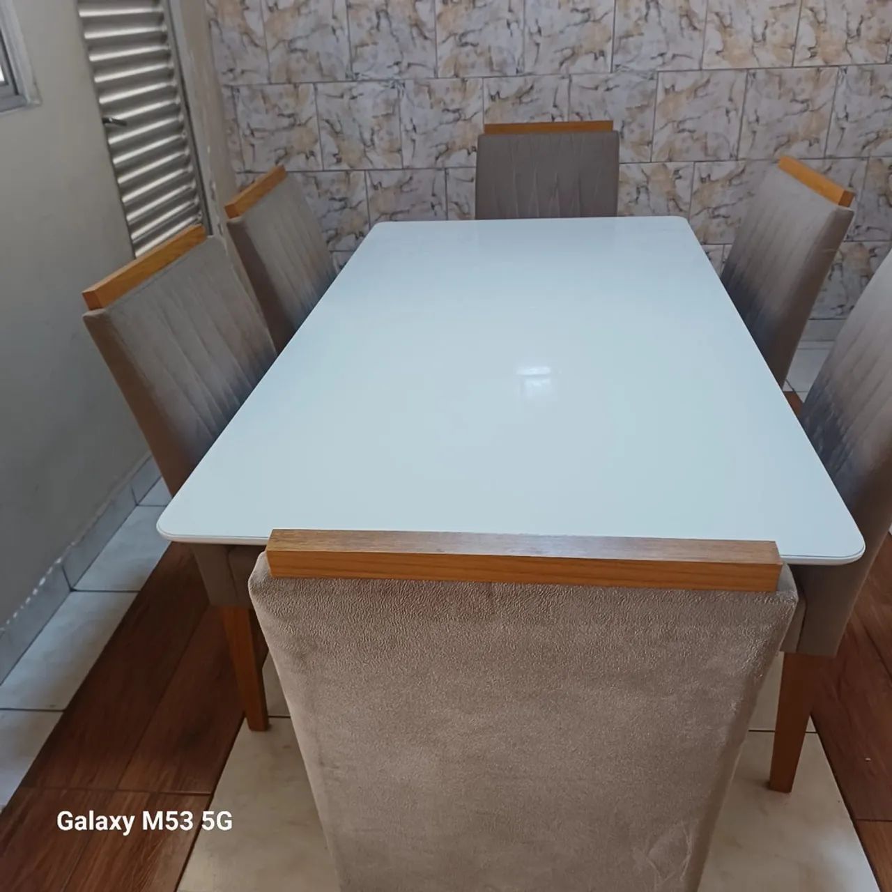 Mesa 5 cadeira 